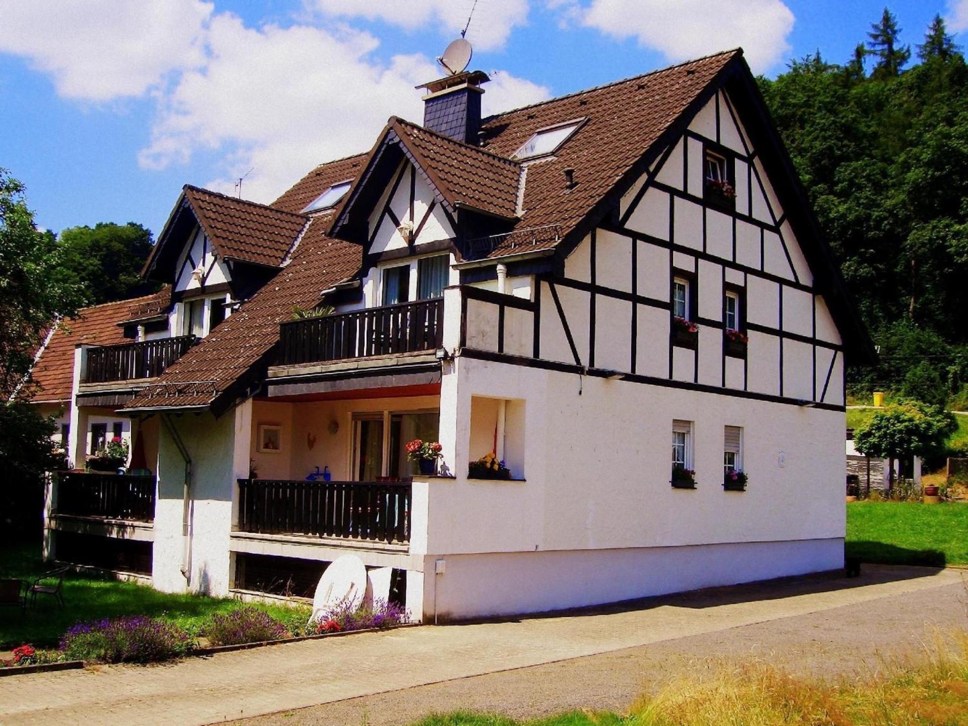 Gemuetliche Ferienwohnung In Frohnhofen Mit Garten Eichenbach Exterior foto